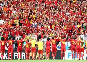 بلژیک|جواب بازیکنان تیم ملی بلژیک به ابراز احساسات هواداران تیمشان .