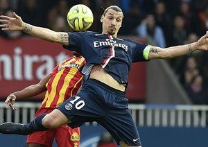 زلاتان ایبراهیموویچ|پاریس سن ژرمن 4 - 1 لنز / لوشامپیونه