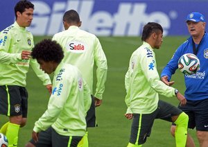 اسکولاری - نیمار