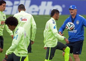 اسکولاری - نیمار|تمرین تیم ملی برزیل