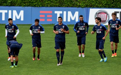 گزارش ویژه | تلاش ایتالیا برای بازگشت به روزهای اوج / حفره بزرگ وسط زمین آتزوری