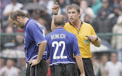 داور خطاکار فوتبال آلمان به عرصه ورزش بازگشت