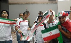 تجمع هواداران تیم ملی مقابل هتل پاستایا/ تشویق‌ها آغاز شد
