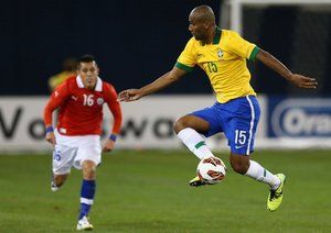 برزیل ۲-۱ شیلی/بازی دوستانه|برزیل با گل های هالک و روبینیو از سد شیلی گذشت...