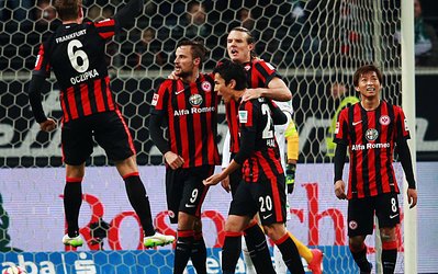 بوندسلیگا | فرانکفورت 5 - وردربرمن 2 / تیمِ شاف تیم سابقش را درهم کوبید! / پیروزی استاد بر شاگرد