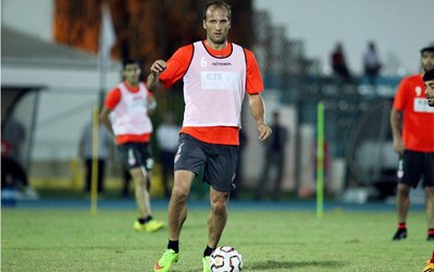 دلجویی بنگر از رحمتی به خاطر فحاشی در شبکه‌های اجتماعی