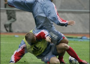 گالری تصاویر علی کریمی