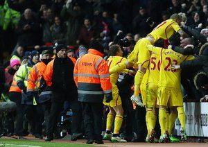 شادی بازیکنان لیورپول|آستون ویلا 0 - 2 لیورپول / لیگ جزیره