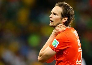 دیلی بلایند|عکس العمل دیلی بلایند ، بازیکن هلند در بازی مقابل کاستاریکا.