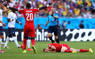 بازیکن سوئیس به کشورش بازگشت