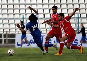 تقابل دو بازیکن|گسترش فولاد تبریز 2 - 1 پرسپولیس تهران / لیگ برتر