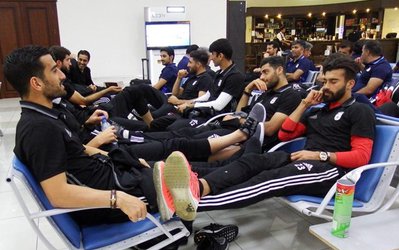 تلافی ازبک ها در فرودگاه؛ ملی پوشان با اعمال شاقه برگشتند