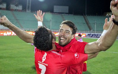 نقل و انتقالات | آرش افشین با قراردادی 2 ساله به طور رسمی به ملوان پیوست