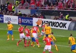 گارای|لحظه زدن گل اول بنفیکا توسط گارای