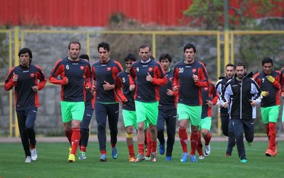 حاشیه‌های تمرین ‍پرسپولیس / پنجعلی هواداران کریمی را آرام کرد