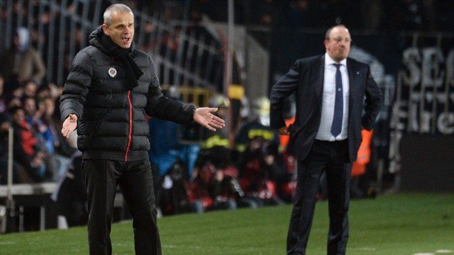 رافائِل بنیتس