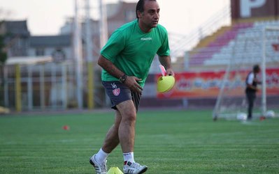 حسین عبدی: دو بازیکن خارجی دیگر به پرسپولیس می‌آیند / با تغییر 50 درصدی، در نیم ‌فصل دوم موفق می‌شویم