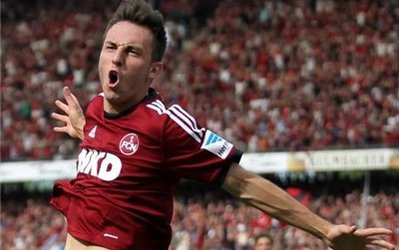 لورکوزن، آرسنال را در جذب درمیچ ناکام گذاشت