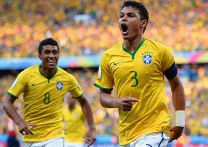 تیاگو سیلوا|خوشحالی تیاگو سیلوا بعد از زدن گل نخست برزیل در مقابل کلمبیا.