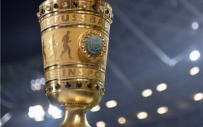 بایرن مونیخ به هامبورگ خورد/ دورتموند حریف سنپائولی شد