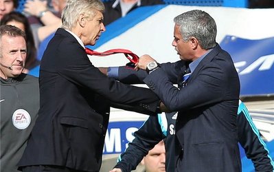 ونگر: از هل دادن مورینیو پشیمان نیستم/ او سر راهم سبز شد