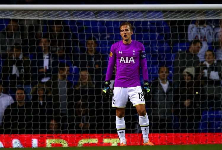 Harry Kane's Goalkeeping (Tottenham - Asteras Tripolis) (2014-15 UEFA Europa League).jpg