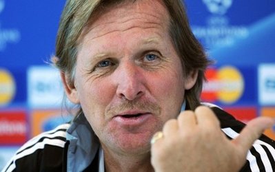 شوستر: علاقمندم در فرانکفورت کار کنم