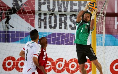 حسینی بهترین دروازه‌بان فوتبال ساحلی آسیا شد