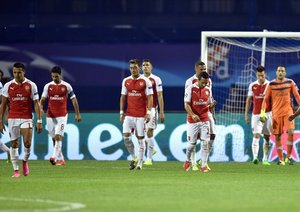 حسرت بازیکنان آرسنال|دینامو زاگرب 2 - 1 آرسنال / لیگ قهرمانان