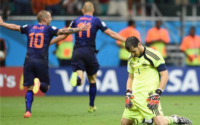 طلسم شکست‌ناپذیری ایکر مقدس شکسته شد+عکس