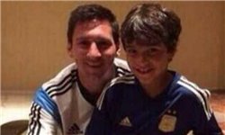 انتشار تصویر دلجویی مسی از کودک برزیلی