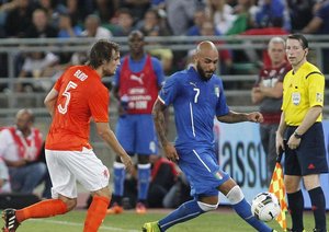 دیلی بلایند - سیمون زازا