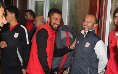 مدافع تراکتور، اولین خرید پرسپولیس