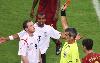 جام جهانی 2014 / 100 لحظه جذاب تاریخ جام جهانی (68_اخراج وین رونی توسط داور در جام جهانی سال 2006)