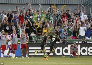 لاندون دوناوان|ستارگان ام ال اس 2-1 بایرن مونیخ / دیدار دوستانه