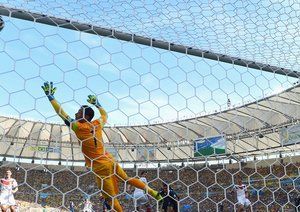 متز هومِلز - هوگو لوریس|صحنه به ثمر رسیدن تک گل آلمان توسط متز هومِلز .