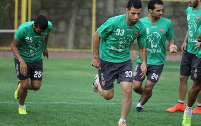 گزارش تمرین پرسپولیس | صادقیان در درفشی‌فر فیزیوتراپی کرد / اظهارنظر هواداران پرسپولیس درباره هواداران تراکتور در ورزشگاه آزادی