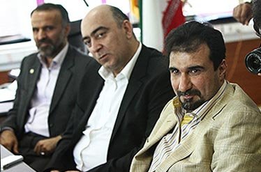 انتقاد عضوهیات مدیره پرسپولیس از سیاسی/ با این روش پرسپولیس از بین می‌رود