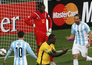 گونزالو ایگواین|آرژانتین 1 - 0 جامائیکا / کوپا آمریکا 2015