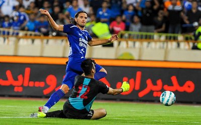 اعتراف یکی از مسئولان باشگاه استقلال / پرو پییچ، موتومبای شماره دو می‌شود؟