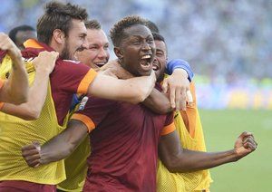 شادی بازیکن رم