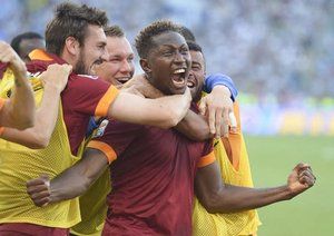 شادی بازیکن رم|لاتزیو 1 - 2 رم /  سری آ