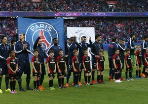 ابتدای بازی|پاریس سن ژرمن 6 - 0 گوینگام / لوشامپیونه