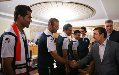 محمود احمدی‌نژاد: نوروزی الگوی ورزشی ما بود