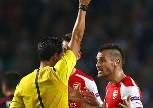 متیو دبوشی|آرسنال 1-0 بشیکتاش /  پلی آف لیگ قهرمانان اروپا