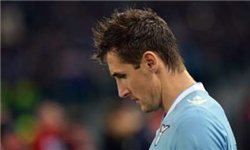 دوری چند هفته‌ای کلوزه از میادین