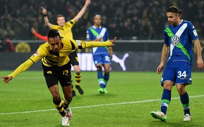 بوندسلیگا | دورتموند 2 - ولفسبورگ 2 / توقف شاگردان کلوپ برابر گرگ‌ها / شالکه، گلادباخ و لورکوزن بر حریفان چیره شدند + چیدمان تیم‌ها ، خلاصه بازی و گزارش تصویری