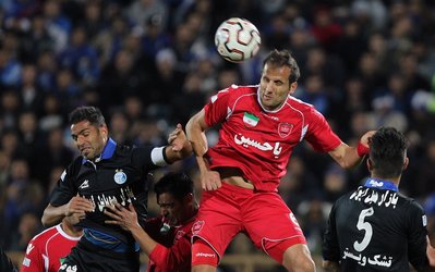 جام حذفی | حاشیه گل‌گهر - پرسپولیس / بنگر دو اخطاره شد و دربی احتمالی را از دست داد!