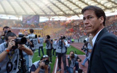 رودی گارسیا هر گونه مذاکره در مورد جذب آدرین رابیوت را رد کرد