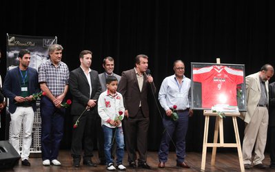 گلریزان یک و نیم میلیاردی برای پیراهن استیلی در جام جهانی ۹۸